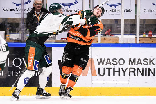 Färjestads Johan Ryno och Karlskronas Emil Lundberg