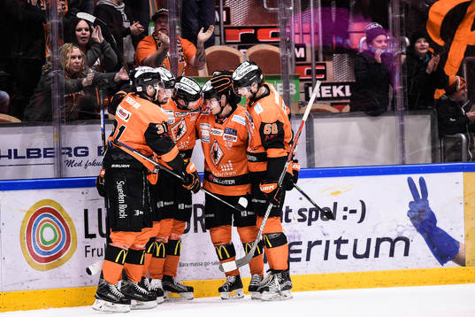 Karlskronas spelare jublar