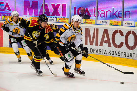 Brynäs Lucas Carlsson och Skellefteås Henrik Hetta