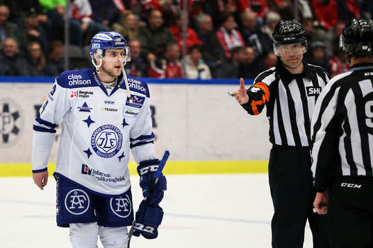 Leksands Nichlas Torp får matchstraff