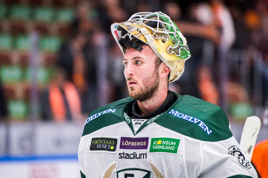 Färjestads målvakt Stefan Steen deppar