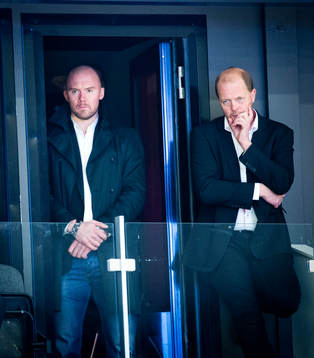 Örebros nyförvärv Nicklas Grossman med Örebros general