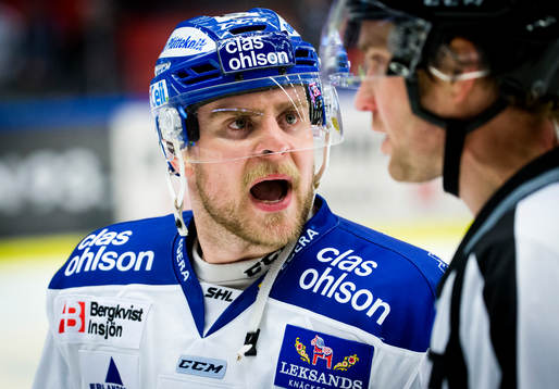 Leksands Nichlas Torp är arg
