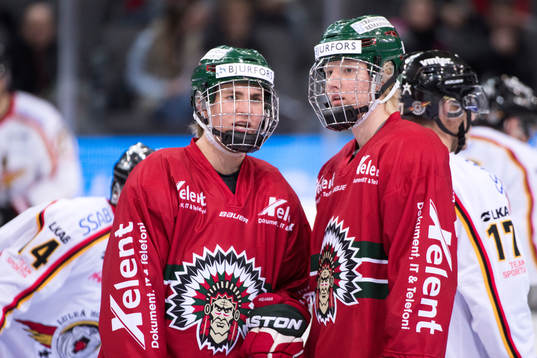 Frölundas Joni Ikonen och Rasmus Dahlin
