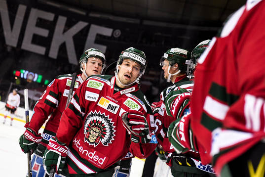 Frölundas Patrik Carlsson jublar