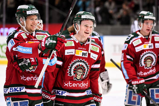 Frölundas Jacob Larsson och Carl Grundström är glada