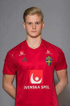 Simon Gustafsson i P16/00-landslaget