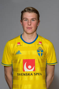 Adrian Petersson i P16/00-landslaget