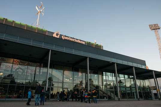 Entrén till Gavlerinken Arena före ishockeymatchen i SHL
