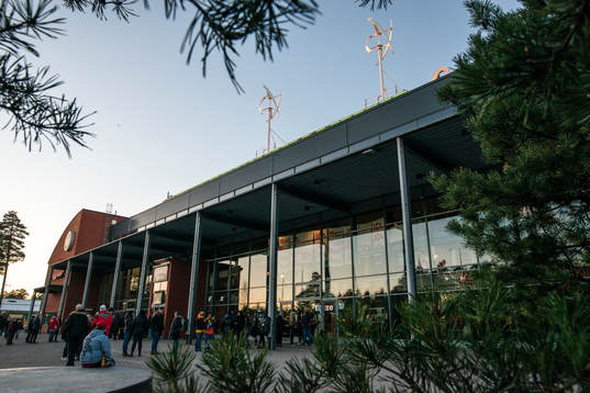 Entrén till Gavlerinken Arena före ishockeymatchen i SHL