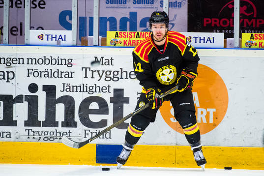 Brynäs Kevin Clark före ishockeymatchen i SHL mellan