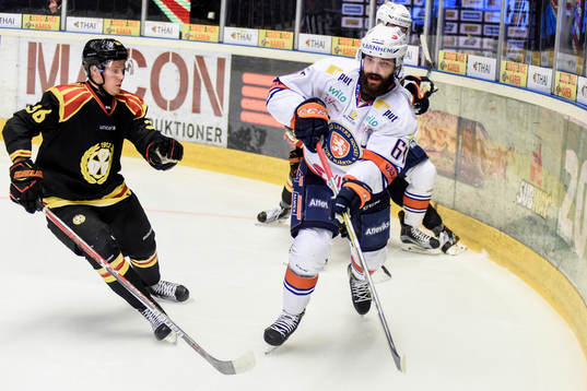 Brynäs Linus Ölund och Växjös Linus Fröberg