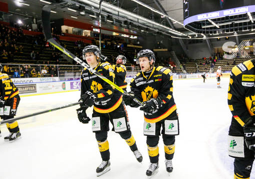 Skellefteås Oscar Möller jublar