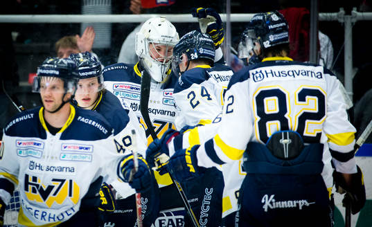 s målvakt Linus Söderström