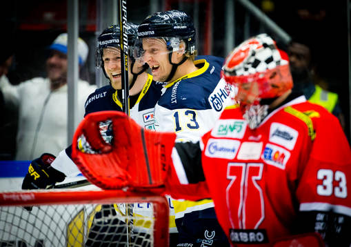s Oscar Sundh jublar med Ted Brithén