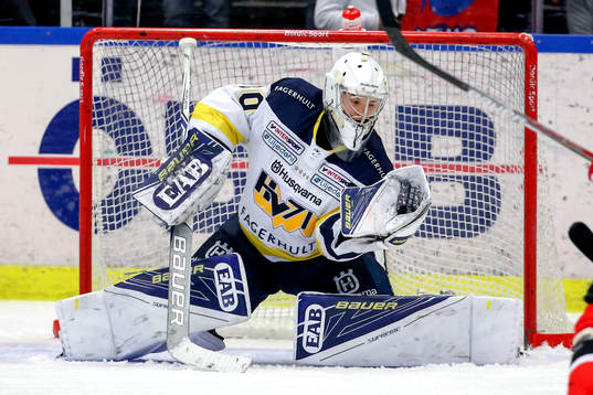 s målvakt Linus Söderström