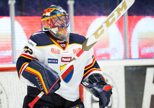 Djurgårdens  målvakt Mikael Tellqvist