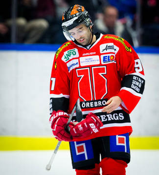 Örebros Dominique Heinrich deppar