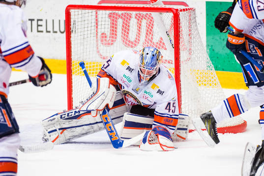 Växjös målvakt Viktor Andrén