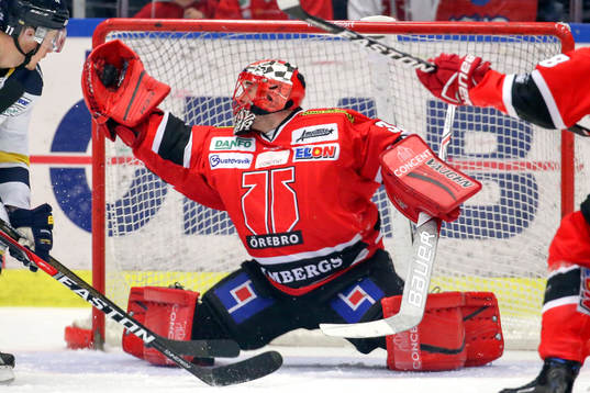 Örebros målvakt Julius Hudacek