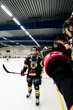 Panterns Marcus Sylvegård jublar