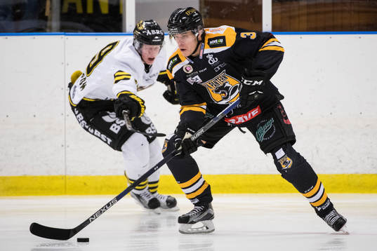 s Fredrik Karlström