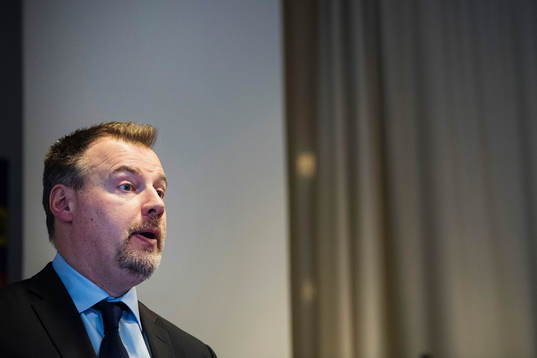 Förbundskapten Rikard Grönborg presenterar truppen till