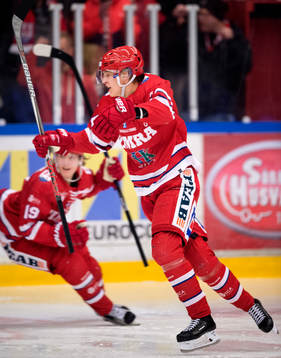Timrås Elias Pettersson jublar