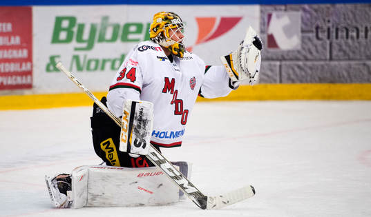 Modos målvakt Erik Hanses