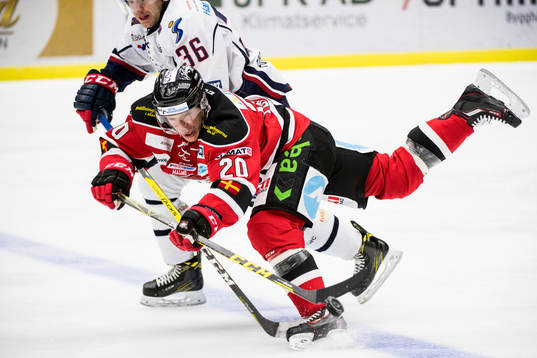 Malmö Redhawks Erik Forssell faller