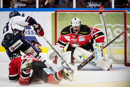 Linköpings Jacob Lilja utmanar Malmö Redhawks målvakt
