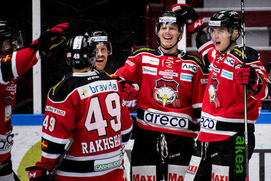 Malmö Redhawks Lars Bryggman (m) jublar med Jens Olsson