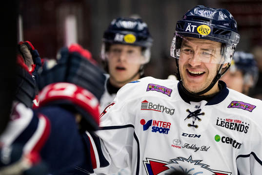 Linköpings Niklas Fogström jublar