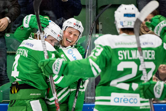 Rögles David Åslin jublar