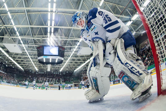 Leksands målvakt Atte Engren deppar