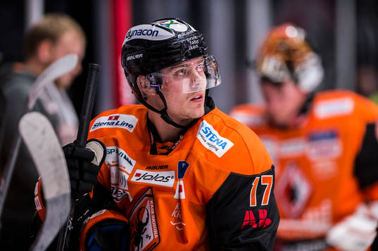 Karlskronas Joel Kellman deppar
