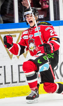 Malmö Redhawks Christoffer Forsberg jublar