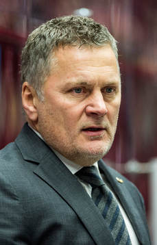 s assisterande tränare Stephan Lundh