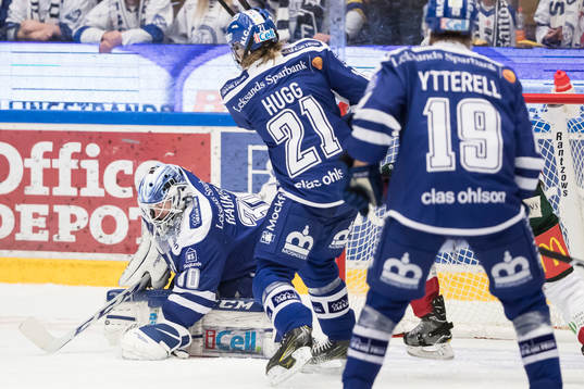 Räddning av Leksands målvakt Henrik Haukeland  Rickard