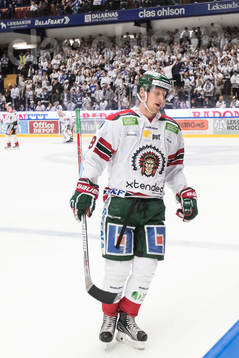 Frölundas Casey Wellman  i ishockeymatchen i SHL mellan
