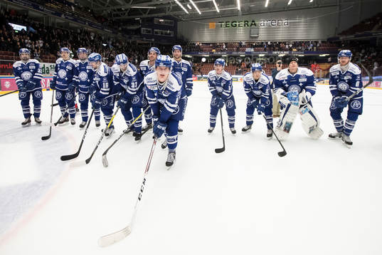 Leksands spelarna jublar