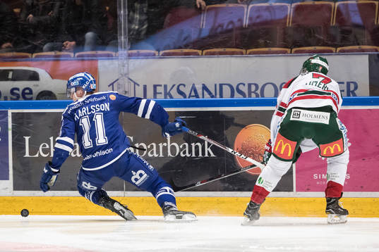 Leksands Martin Karlsson och Frölundas  Henrik Tömmernes