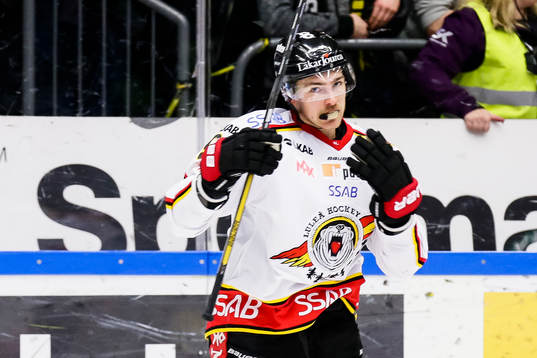 Luleås Johan Forsberg jublar