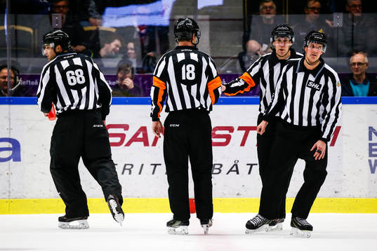 Linjedomare Emil Yletyinen , Domare Mikael Nord , Morgan