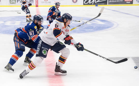 Växjös Linus Fröberg och Djurgårdens Markus Ljungh