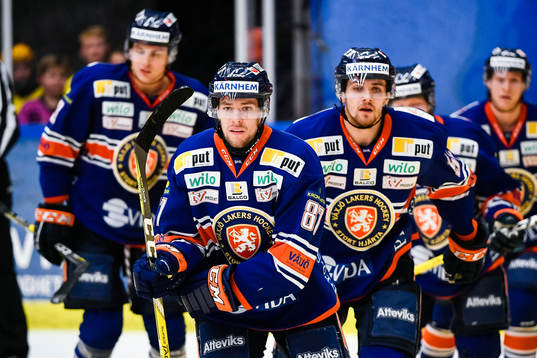 Växjös Robert Rosén jublar