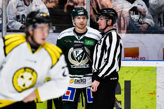 Färjestads Andreas Jämtin blir utvisad