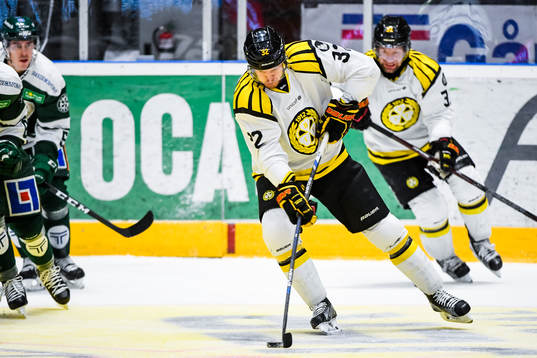 Brynäs Nick Johnson gör 1-2