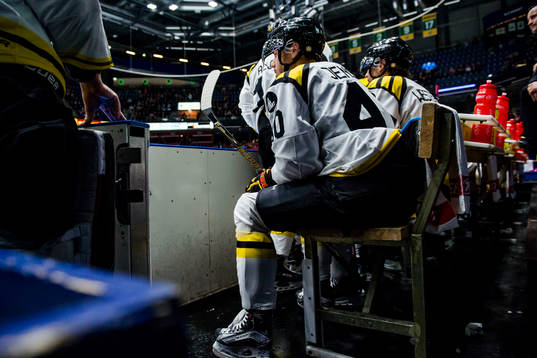 Brynässpelare deppar