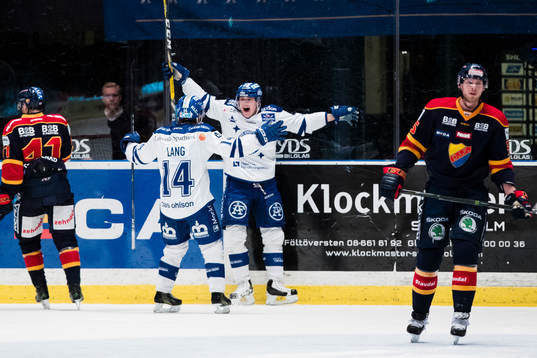 Leksands Oskar Lang jublar